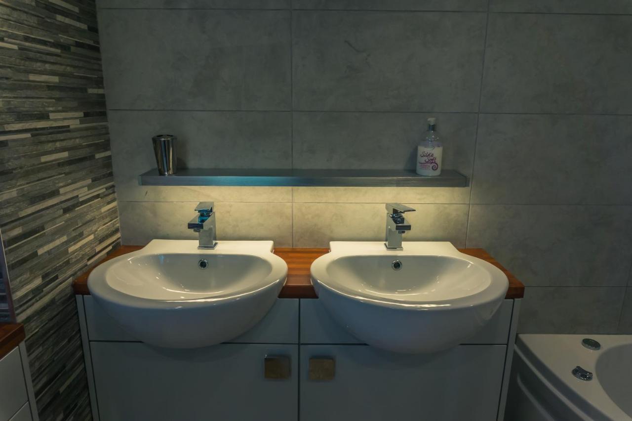 Holiday home Luxury Traditional Stone In Saddleworth Oldham