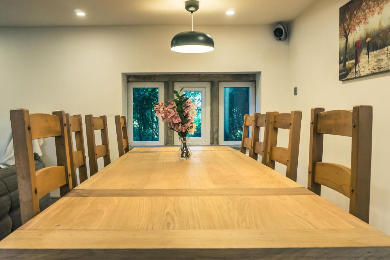 Luxury Traditional Stone In Saddleworth